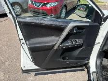 2014 Toyota RAV4 - Photo 10