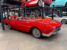 1962 Ford Thunderbird | Power Windows & Top | Red Interior - Photo 2