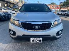 2012 Kia Sorento LX - Photo 2