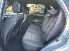 2012 Kia Sorento LX - Photo 9