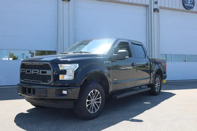 2017 Ford F-150 4WD SuperCrew 145' NAVI|PANO|CARPLAY|HEATED SEAT