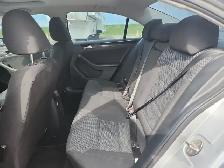 2016 Volkswagen Jetta - Photo 14