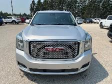 2016 GMC Yukon XL DENALI 4WD 4dr - Photo 2