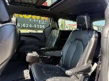 2025 Chrysler Pacifica LIMITED! CLEAN CARFAX! SAME DAY DELIVERY! - Photo 17