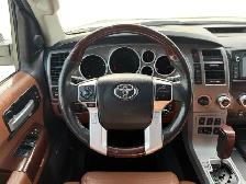 2015 Toyota Sequoia Platinum - Photo 17