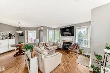 Amazing 2 bed, 2 bath, 3rd floor corner unit. - Photo 4