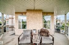 Amazing 2 bed, 2 bath, 3rd floor corner unit. - Photo 5