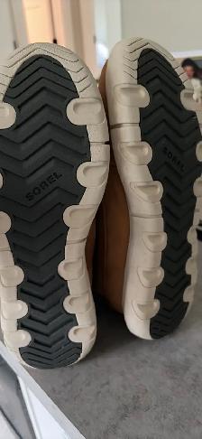 Sorrel woman’s size 9.5 winter boots - new - Photo 2