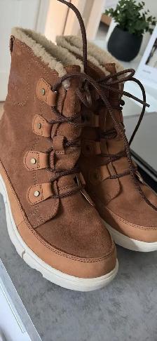 Sorrel woman’s size 9.5 winter boots - new - Photo 4