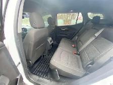 2021 GMC TerrainFWD 4DR SLE - Photo 4