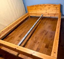 Queen bedroom furniture and more, FREE - Photo 4