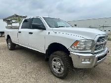2018 Ram 2500 SLT 6.4L HEMI 4WD Crew Cab For Sale. - Photo 3