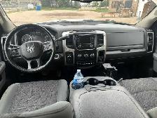 2018 Ram 2500 SLT 6.4L HEMI 4WD Crew Cab For Sale. - Photo 9