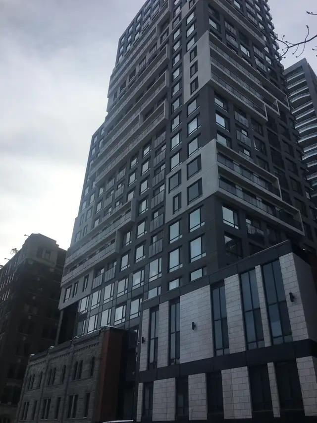 SHORT TERM RENTAL - LE SMITH BUILDING DOWNTOWN MONTREAL