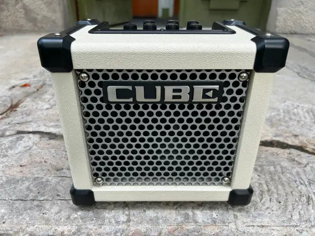 Ampli Roland Micro-Cube  GX