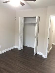 2 Beds 1 Bath Apartment - Photo 17