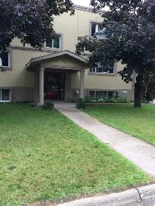 2 Beds 1 Bath Apartment - Photo 28