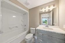 Top Floor Corner Unit - 2 Bed/2 Bath In Newer Building (2020) - Photo 7