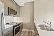 Top Floor Corner Unit - 2 Bed/2 Bath In Newer Building (2020) - Photo 9