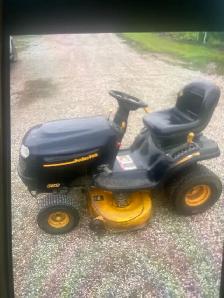 Lawn Tractor - Photo 3