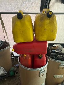20 L gas cans