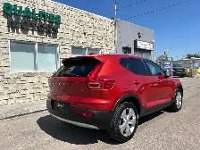 2019 Volvo XC40 T5 AWD Momentum 2.0L - Photo 3