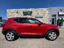 2019 Volvo XC40 T5 AWD Momentum 2.0L - Photo 4