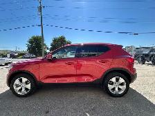 2019 Volvo XC40 T5 AWD Momentum 2.0L - Photo 6