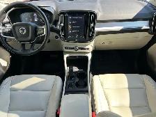2019 Volvo XC40 T5 AWD Momentum 2.0L - Photo 15