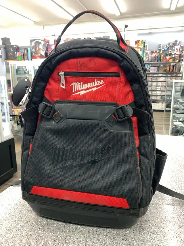 Milwaukee 48-22-8200 Backpack