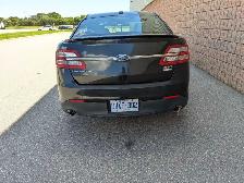 2013 Ford Taurus Mint condition - Photo 6