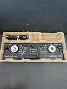NUMARK DJ2GO2 TOUCH DJ CONTROLLER - Photo 3