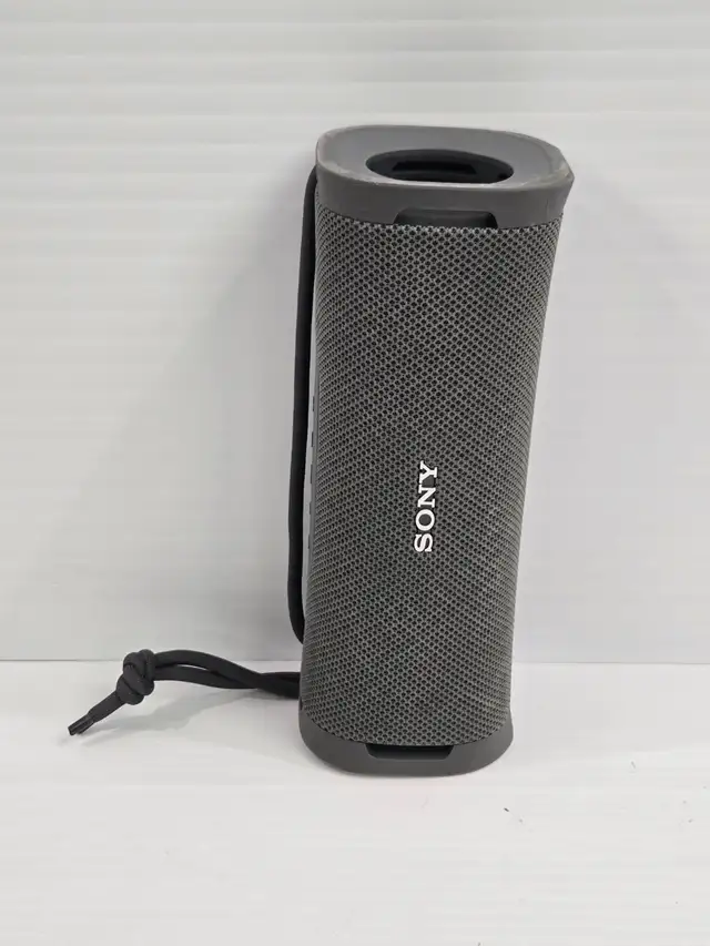 (B4569) Sony ULT Field 1 YY7862E Home Speaker
