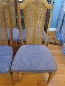 4 matching chairs - Photo 2