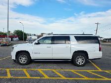 2020 GMC Yukon XL SLE 4WD No Cliam Former BC SUV - Photo 2