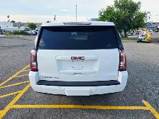 2020 GMC Yukon XL SLE 4WD No Cliam Former BC SUV - Photo 4