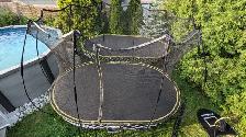 medium oval 8x11' O77 Springfree trampoline