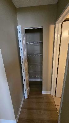 Private room in a two bedroom apartment - Photo 7