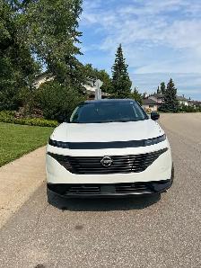 2025 Platinum Nissan Murano - Photo 2