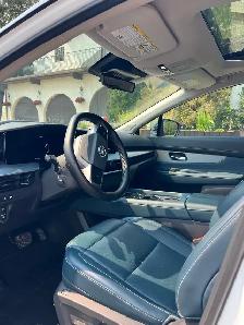 2025 Platinum Nissan Murano - Photo 5