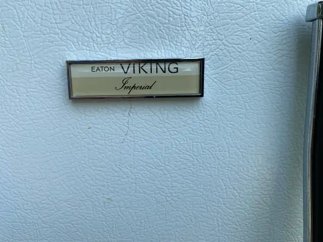 OLDER EATON VIKING 18 cf FRIDGE