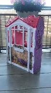 BARBIE COTTAGE PORTABLE HOUSE