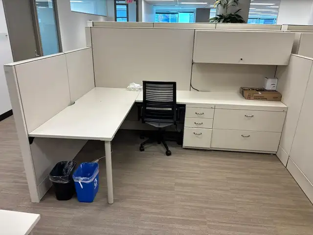 Steelcase Answer Workstation System-Call Us Now!