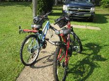 His & Hers Bikes - Photo 2