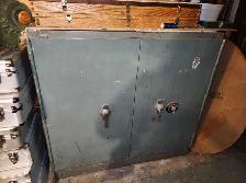 Metal Security Safe (FREE) - Photo 3