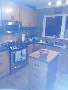 ROOM RENTAL & HOUSE-SHARE IN SHERWOOD PARK