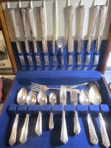 #33A   COURTNEY silverware set for 8 - Photo 2