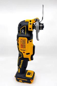 DEWALT DCS356B 20V MAX XR 3-Speed Oscillating Multi-Tool $89.99 - Photo 3