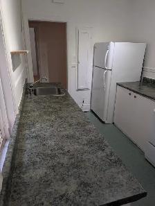 Bel appartement  2 minutes à pied du métro Côte-des-Neiges - Photo 3