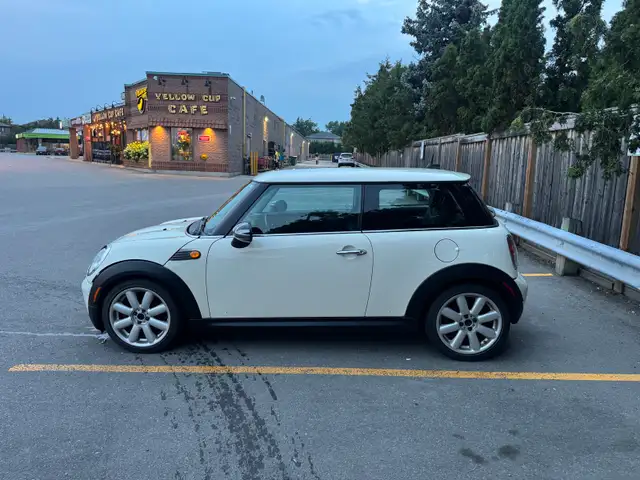2009 MINI Cooper PART OUT